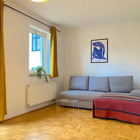 Ruhig Und Zentral Mit Balkon * شيمنيتز
