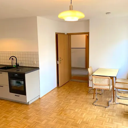 Ruhig Und Zentral Mit Balkon شقة شيمنيتز